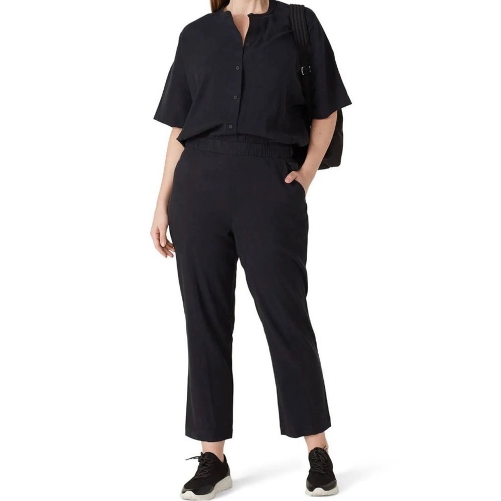 lululemon Perfectly Poised Jumpsuit Black Size 6